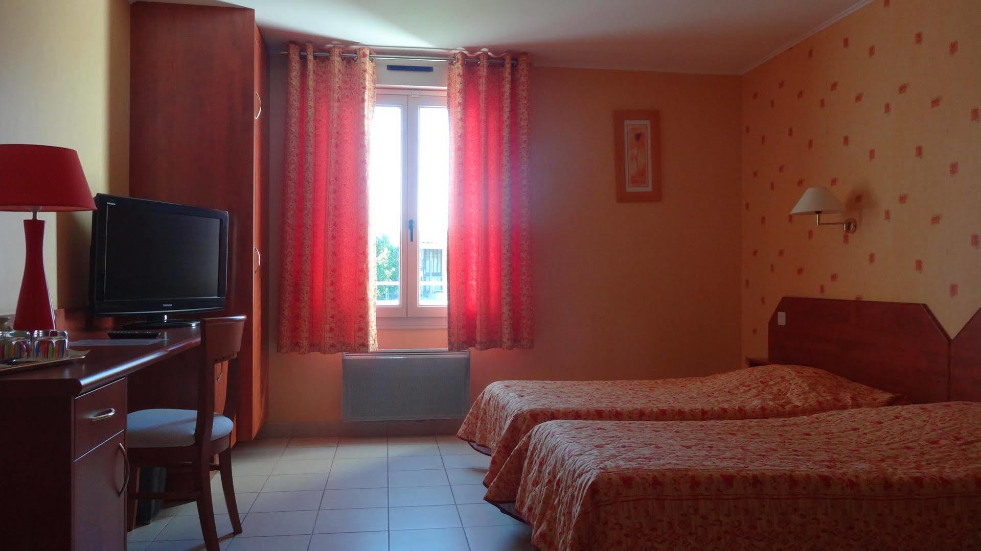 Logis Le Relais De Vacherauville Екстер'єр фото